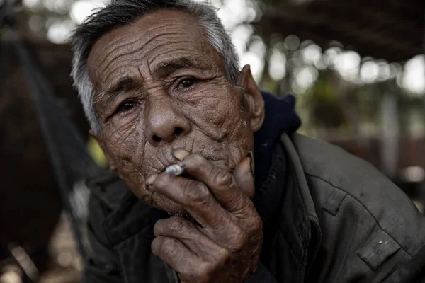 越南一位老人的画像 — 图库照片