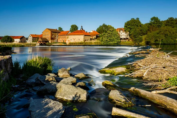 Wioska Sallmannshausen Nad Rzeką Werrą Turyngii — Zdjęcie stockowe