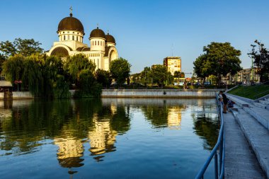 Romanya 'daki Arad Kutsal Üçlü Katedrali