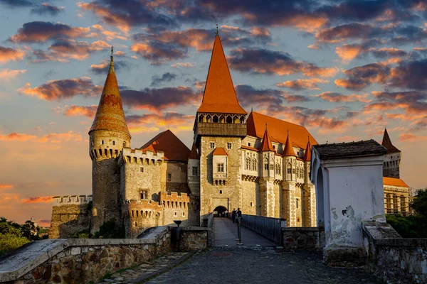 Castillo Hunedoara Rumania — Foto de Stock