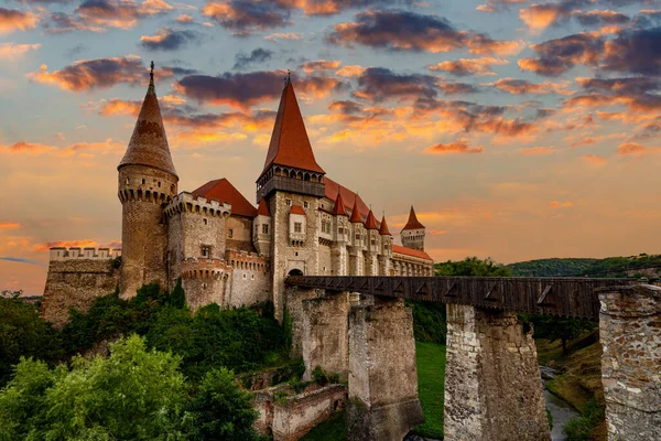 Castillo Hunedoara Rumania —  Fotos de Stock
