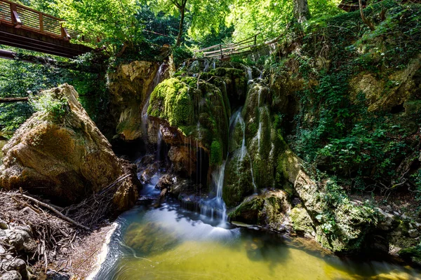 Bigar Cascada Στο Εθνικό Πάρκο Cheile Nerei Beunia Στη Ρουμανία — Φωτογραφία Αρχείου