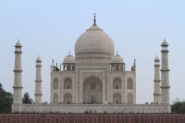 På taj mahal i agra Indien — Stockfoto