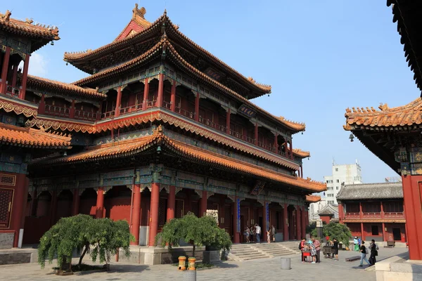 Świątynia Lamy w Pekinie, w Chinach — Zdjęcie stockowe