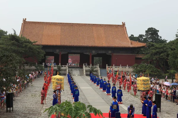De ceremonie van de Ming-graf van de Yongle Stapelplaats — Stockfoto