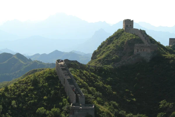 Kiinan muuri Jinshanlingin lähellä — kuvapankkivalokuva