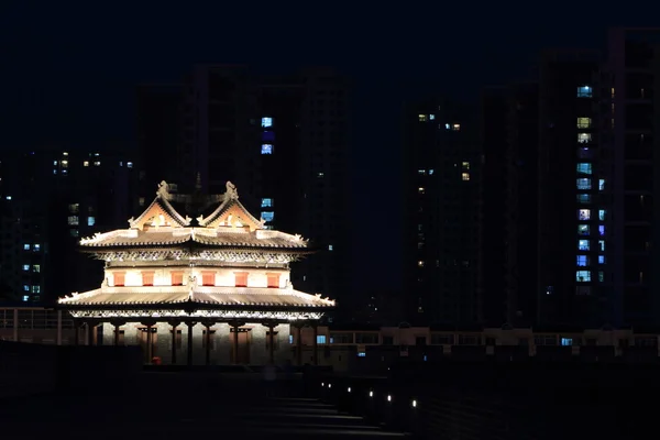 Le mur de Datong illuminé la nuit — Photo