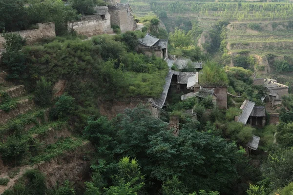 Der Bauernhof und das Bergdorf Lijiashan in China — Stockfoto