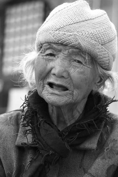 Une très vieille femme de Chine — Photo