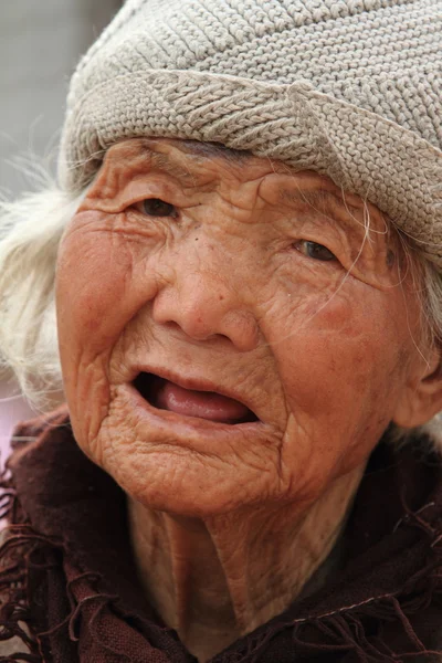 An Very Old Woman from China — Stock Photo, Image