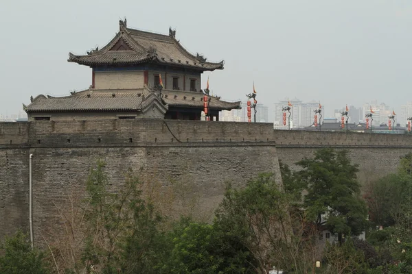 A histórica muralha da cidade de Xian na China — Fotografia de Stock