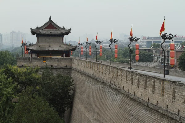 A histórica muralha da cidade de Xian na China — Fotografia de Stock