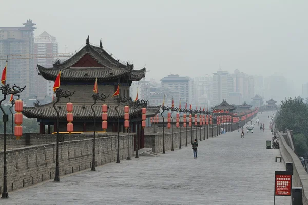 Le mur historique de la ville de Xian en Chine — Photo