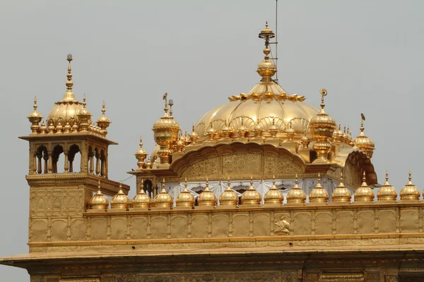 O Templo de Ouro de Amritsar na Índia — Fotografia de Stock