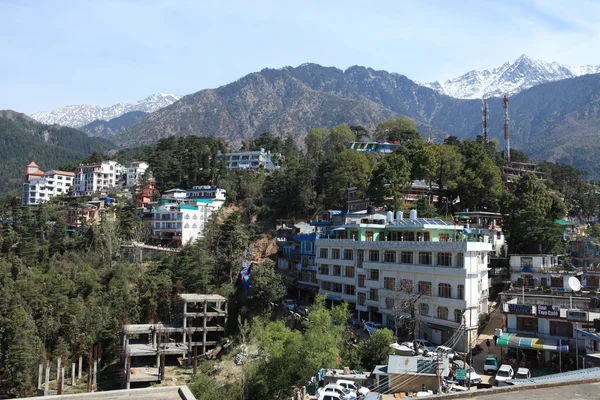 A cidade de Dharamsala, na Índia — Fotografia de Stock