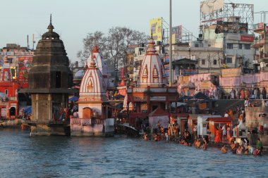 Hindistan'da Ganj üzerinde kutsal şehir Haridwar