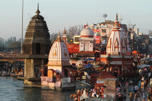 Hindistan'da Ganj üzerinde kutsal şehir Haridwar