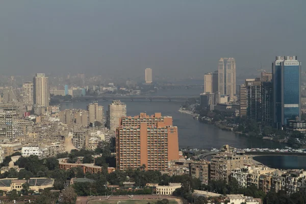 A cidade do Cairo na névoa — Fotografia de Stock