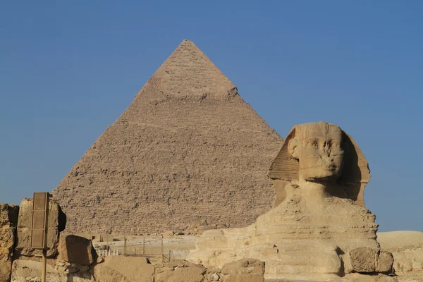 Le Piramidi e la Sfinge di Giza in Egitto — Foto Stock