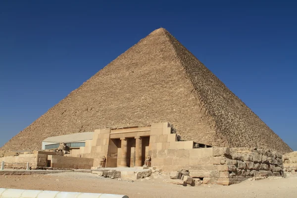 Pyramiderna och sfinxen i Egypten — Stockfoto