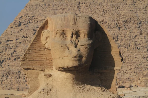A piramisok és a Szfinx, az egyiptomi — Stock Fotó