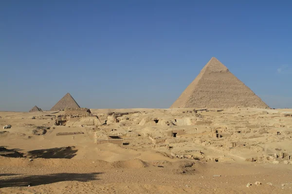 Pyramiderna och sfinxen i Egypten — Stockfoto