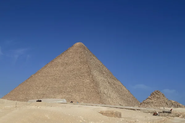 Pyramiderna och sfinxen i Egypten — Stockfoto