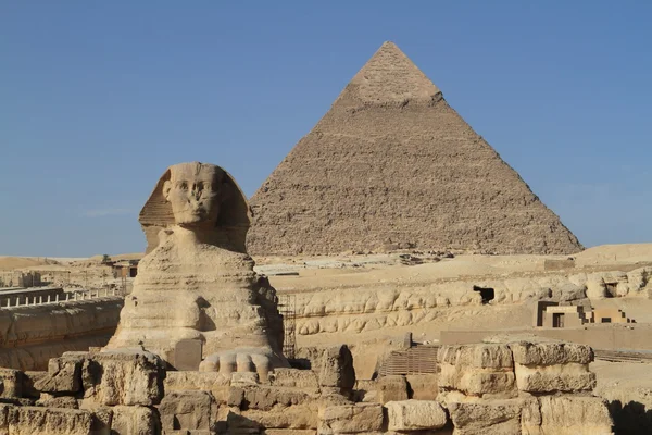 Pyramiderna och sfinxen i Egypten — Stockfoto