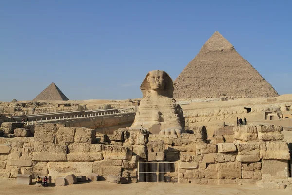 Pyramiderna och sfinxen i Egypten — Stockfoto