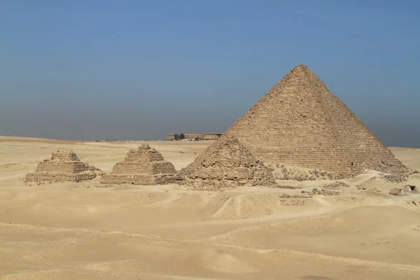 Pyramiderna och sfinxen i Egypten — Stockfoto