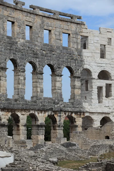 Het amfitheater van pula in Kroatië — Stockfoto