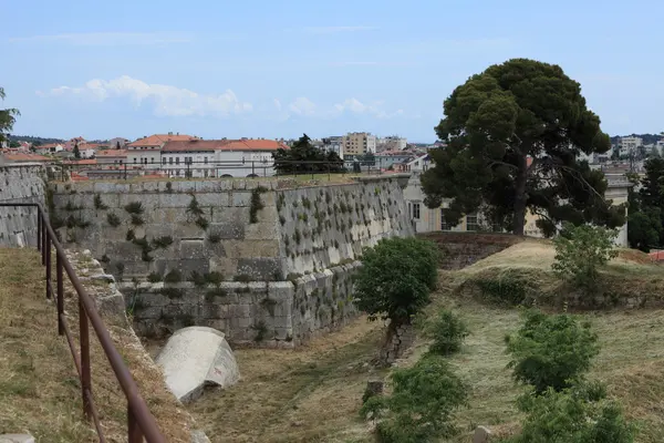 A fortaleza de Pula na Croácia — Fotografia de Stock