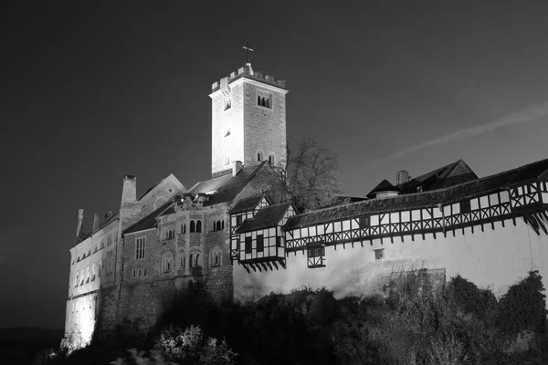 Wartburg kasteel in Duitsland in de nacht — Stockfoto