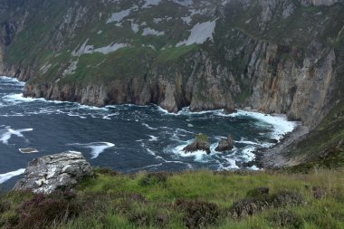 Uçuruma Slieve Ligi İrlanda