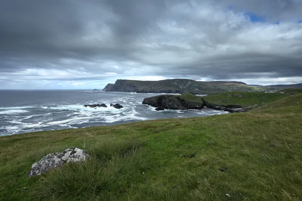 The coast of Glen Head in Ireland — Stock Photo, Image