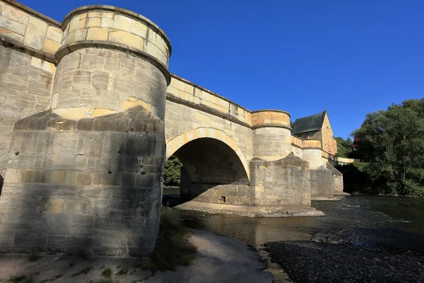 The bridge over the Werra with Liborius Church in Creuzburg — Stock Photo, Image