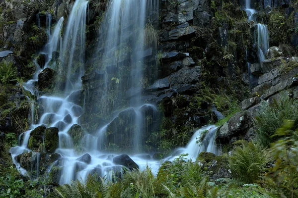 Fuentes en el parque de montaña en Cassel Wilhelshoehe — Foto de Stock