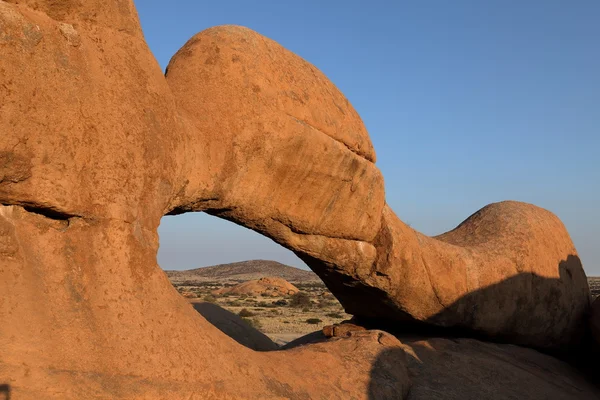 El puente del arco de roca en Namibia — Foto de Stock