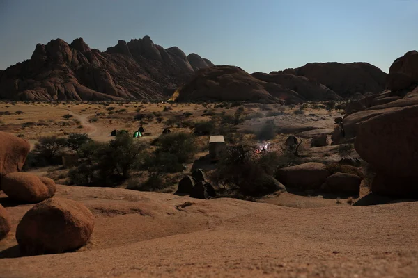 Campingplätze an der spitzkoppe in namibia — Stockfoto