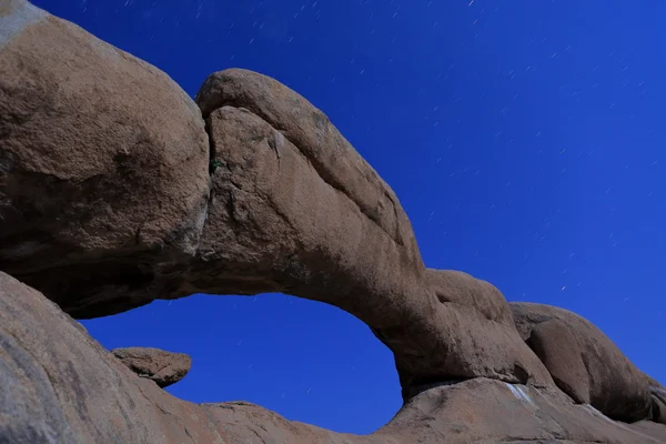 El puente del arco de roca en Namibia — Foto de Stock