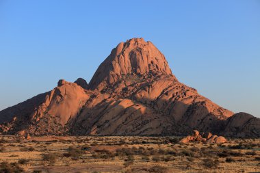 Namibya ülkesindeki Spitzkoppe
