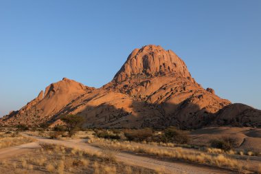 Namibya ülkesindeki Spitzkoppe