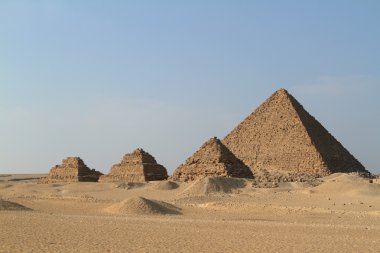 Mısır 'daki Giza Piramitleri ve Sfenksi