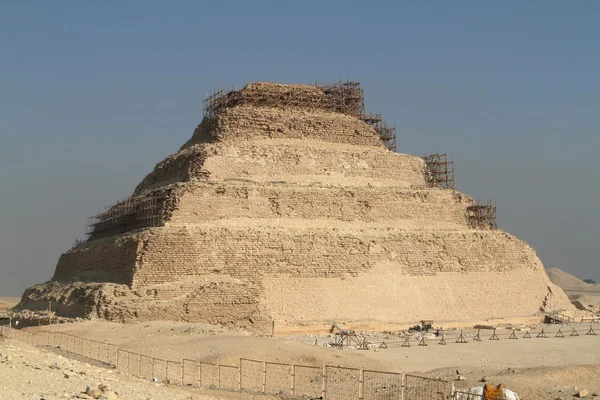 Les temples et les pyramides de Saqqara en Egypte — Photo