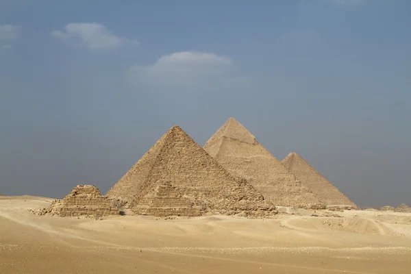 Pyramiderne og sfinksen i Giza i Egypten - Stock-foto