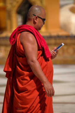 bir Budist rahip
