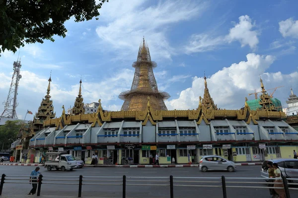 De Sule Pagoda van Rangoon in Myanmar — Stockfoto