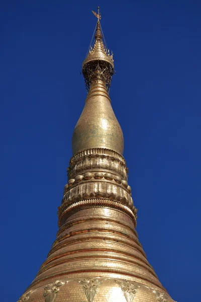 Den gyllene Shwedagon Pagoda i Rangoon i Burma — Stockfoto