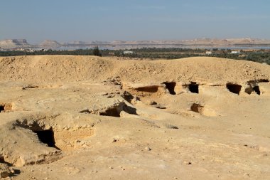 Siwa Oasis Mısır'daki mezar mağara