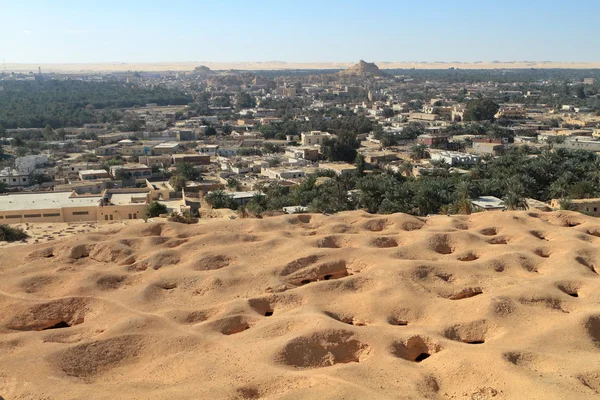 Tumbas de cuevas en el oasis de Siwa en Egipto —  Fotos de Stock